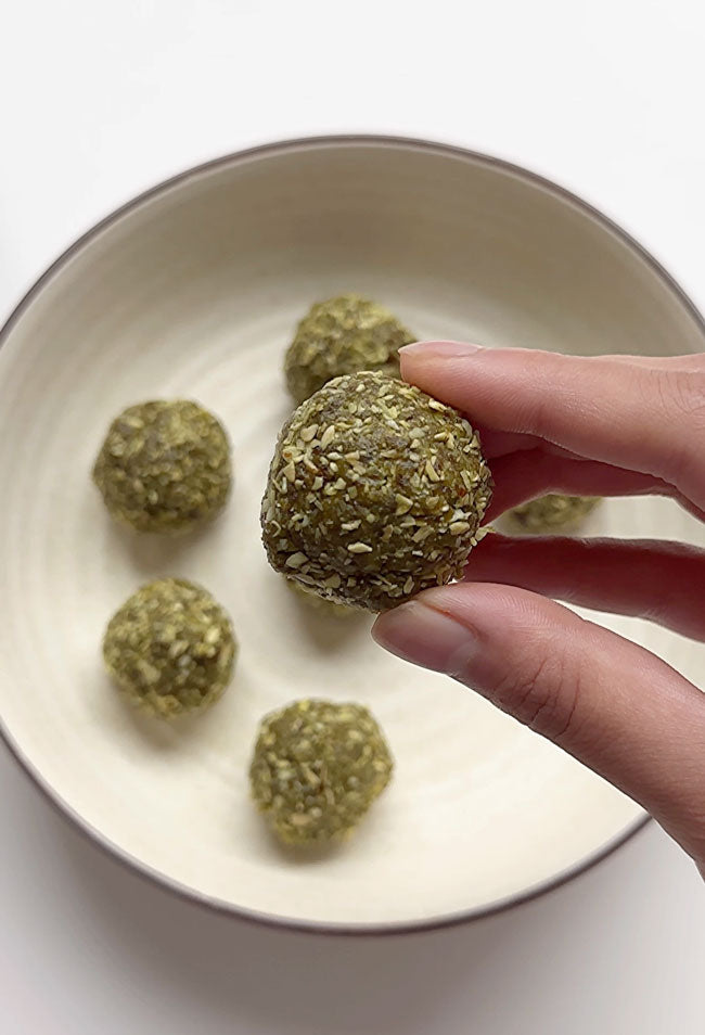 Matcha Oat Energy Balls